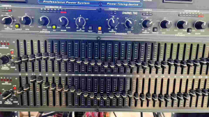 dbx 2231 Dual Channel 31-Band EQ with Limiter - แท้นอก ของแท้ - dbx 2231xl eq