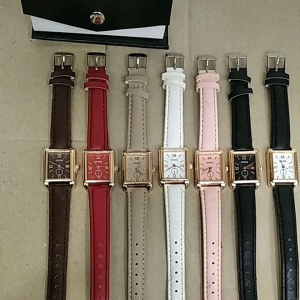 Jam Tangan Model Persegi Tali kulit Jam Tangan Wanita Terlaris