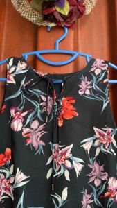 { "เดส แขนกุดลายดอกไม้มีซับด้านใน สินค้ามือสองที่สวยมาก