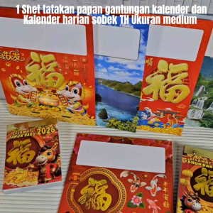1 Set Kalender Sobek Harian Medium/Sedang TH 2026 + Papan Tatakan Gantungan Kalender
