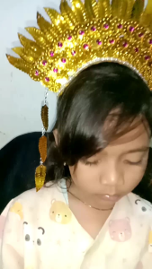 mahkota sunting Bali anak/mahkota adat Bali anak/hiasan sanggul bali
