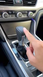 Ốp cần số Carbon xe ô tô Honda bảo vệ cần số chống phai mòn cần số chất liệu Carbon cao cấp - Tăng vẻ đẹp sang trọng cho nội thất