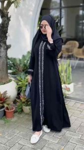Abaya Melisa By Toko Laris Hitam Jettblack ziper Mata