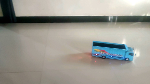 Rekomendasi truk tronton variasi remot control full lampu kedip buat mainan anak dan pajangan koleksi