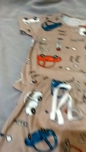 Setelan Anak Laki-laki: Pilihan dan Tips