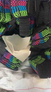 รุ่นตัดนิ้ว(ขนาดไซร้M)โหลล่ะ85บ.สีสวยมาก สำหรับคนชอบปลายนิ้วเปิดรุ่นนี้ตอบทุกโจทย์การใช้งาน