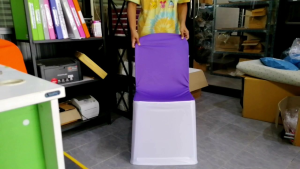 ผ้าคลุมเก้าอี้ทูโทน ผ้าคลุมเก้าอี้พลาสติก เหมาะสำหรับงานสัมนา งานมงคล งานรื่นเริง รับผลิตตามแบบที่ต้องการ