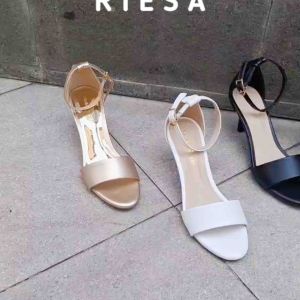 Nicholas Edison Heels Riesa White Sepatu Sandal Peep toe Hak Tinggi Sedang Tali Kait Putih Simpel