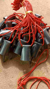 กระแหล่งเหล็กพร้อมสาย