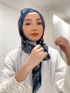 Hijab Segi Empat Voal Motif Premium VIONA Series