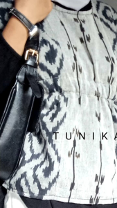 Seri Vest Tenun Dahayu: Desain Tradisional Indonesia untuk Pakaian Casual