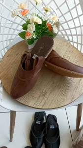 Promo Sepatu sandal wanita / Sandal kulit wanita / Sandal teplek wanita / Sandal viral wanita / Sandal kulit cewek / Sandal papirut / Sandal tutong wanita / Sandal murah wanita / Sandal tali kulit wanita / Sandal simple wanita / Sandal elastis wanita