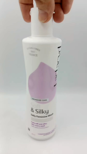 Lactacyd Soft & Silky Daily Feminine Wash 250ml x 2 EXP 10/28