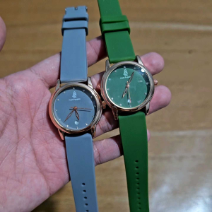 (BIAS BAYAR DITEMPAT ) JAM TANGAN FASHION WANITA HUSH PUPPIES STRAP RUBBER / JAM TANGAN KASUAL WANITA ANTI AIR FREE BATERAI CADANGAN