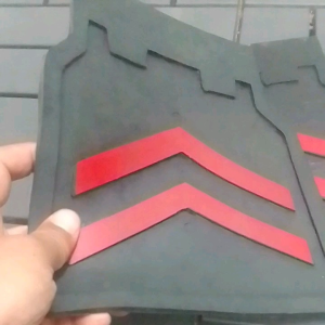 Pelindung Mobil Anti Cipratan: Pelindung Cipratan Lumpur Strip Merah