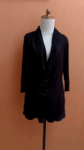 atasan kaos wanita hitam pekat LAMODA cewek M L XL blouse lengan panjang model dada tumpuk cute