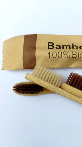 แปรงสีฟันไม้ไผ่ (1 ชิ้น)สลักชื่อได้ค่ะ ส่งจากไทย ขนนุ่ม เป็นมิตรต่อสิ่งแวดล้อม