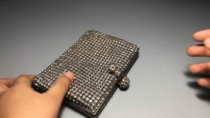 กระเป๋าเพชร ออกงาน มือสอง