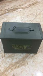 Thùng đựng đồ nghề bằng sắt 9 Lít có gioăng cao su chống nước