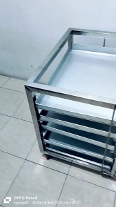 Trolley Bakery Stenliess 40 x 60 cm / Trolley Tray / Rak Loyang Stenliess/ Troly Bakery Stenliess / Trolley Bus / Rak pendingin Kue / Rak Nampan Kue