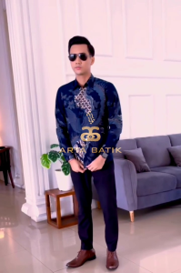 Araya Navy Baju Batik Pria Lengan Panjang Slimfit Katun Premium Modern Terbaru Arta Galeri Solo