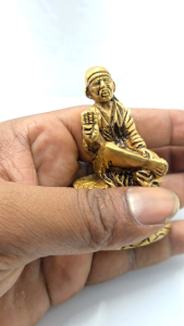 BRASS SAI BABA  4 INCHES FOR HOME DECORATION AND PRAYERS FOR HOME CAR DASH BOARD GIFT ST833