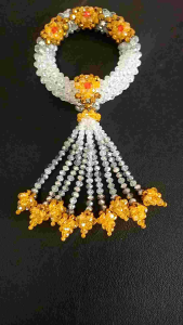 พวงมาลัยคริสตัลสีเหลืองสีทองและสีเงินเม็ด8มิล