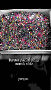 Jarum Pentul Serbaguna: Aksesoris Hijab Warna Warni