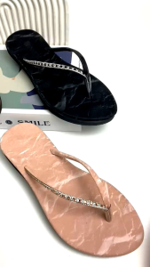 sandal jepiit motif