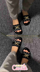 YUTU Sierra Sandal Wanita Fashion Hitam Kekinian Slip On Remaja Dewasa Bahan Karet Flat Size 37-41