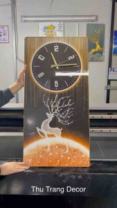 Đồng Hồ Treo Tường "HƯƠU TUẦN LỘC" Kiểu Đứng - Đồng Hồ Tráng Gương Cao Cấp