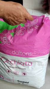 Vỏ Thông Orchiata nhập khẩu bao 35lít có nhiều size bao tầm gần 12ký