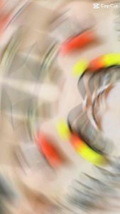 10 Lăng xê độ không lưỡi.