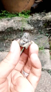 Cincin kuno motif putri duyung