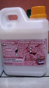 BEST SELLER || PARFUM LAUNDRY PEWANGI DAN PELICIN PAKAIAN 1 LITER COD (Wanginya Tahan Lama)