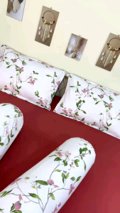 Sprei Kaos Confetti Karet Keliling + Sarung Bantal Guling Katun Motif Elsye