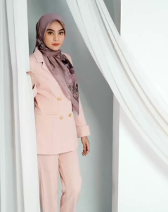 Putik Scarf Arrafi Jilbab hijab kerudung wanita dewasa segiempat motif bunga daily simple mewah terbaru new terlaris terkini modern kekinian murah viral 2024 adem mudah di bentuk cantik bahan voal exclusive cantik bayar ditempat COD gratis ongkir