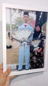 Cetak Foto / Gambar A4 21x30 cm + Bingkai Foto