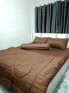 ชุดเครื่องนอนริ้วโรงแรม มีขนาด3.55และ6ฟุต ครบชุด5ชิ้น กันไรฝุ่น ไม่ติดขนสัตว์ สีไม่ตก