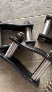 โตงเตงบู๊ชเหล็กอัดจารบี D-MAX/วีครอส/Vigo/Revo/Big-m/ไททัน/ไมตี้ ขนาด 3.5-8 นิ้ว**1 คู่**