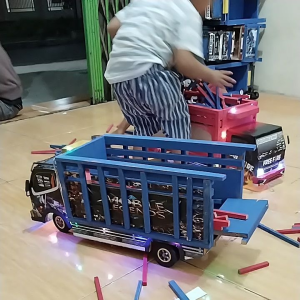 truk oleng asli kayu panjang 55 cm full lampu kelip dan terpal motif