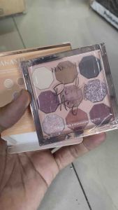 Hanasui eyemazing eyeshadow pallete