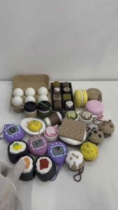CLICK-ET! Macaron Clicker Keychain by Slycelab 3DPrinted Aesthetic Fidget Toy for Stress Relief
