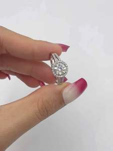แหวนเงินแท้ ฝังเพชร 1 กะรัต  Moissanite (โมอีส) พร้อมใบเซอร์GRA