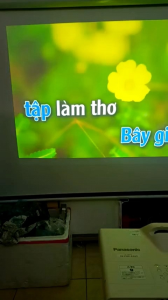 Máy chiếu tầm gần Panasonic PT-TW341.đo sáng 3200lm.bóng chiếu mới dùng hơn 255h