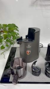 Máy Ép Chậm Kalpen J5 Công Suất 300W Ép Nguyên Quả Kiệt Bã 98% Tự Ngắt Khi Quá Nhiệt BH 2 Năm