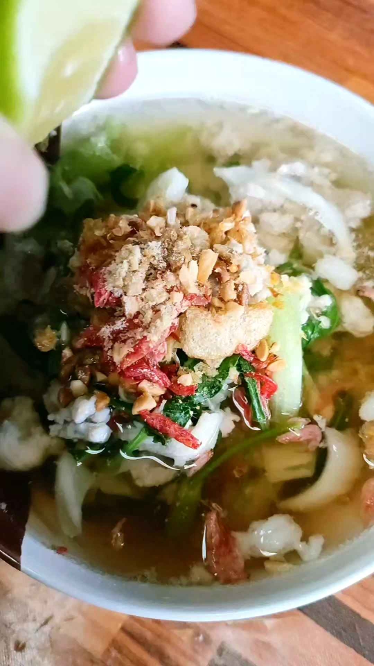 ก๋วยเตี๋ยว 1 ห่อ อิ่มอร่อย ก๋วยเตี๋ยวน้ำใส ก๋วยเตี๋ยวต้มยำ ก๋วยเตี๋ยวน้ำตก เย็นตาโฟ บรรจุสดใหม่ทุกวัน ก๋วยเตี๋ยวพวง