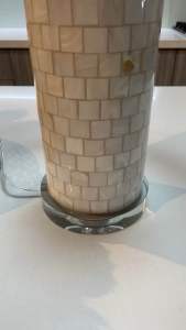 Pearle Night Lamp: A Modern Table Lamp for Home Decor