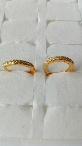 ANTING TITANIUM ANTI KARAT CLIP GARIS PERMATA GOLD