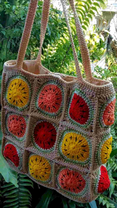 กระเป๋าถักโครเชต์ by DaCraftHouse กระเป๋าถือ กระเป๋าสะพาย กระเป๋าแฟชั่น แตงโม ซัมเมอร์คอลเลคชั่น ถักจากเชือกฟอก และเชือกร่ม มีใหเลือก หลายแบบ หลายขนาด ต้อนรับลมร้อนนั้